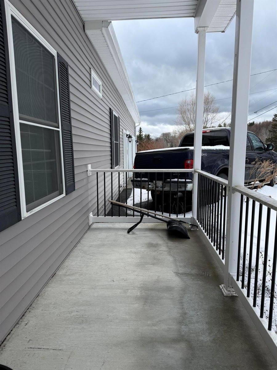 1354 Maine 150, Parkman, ME 04443