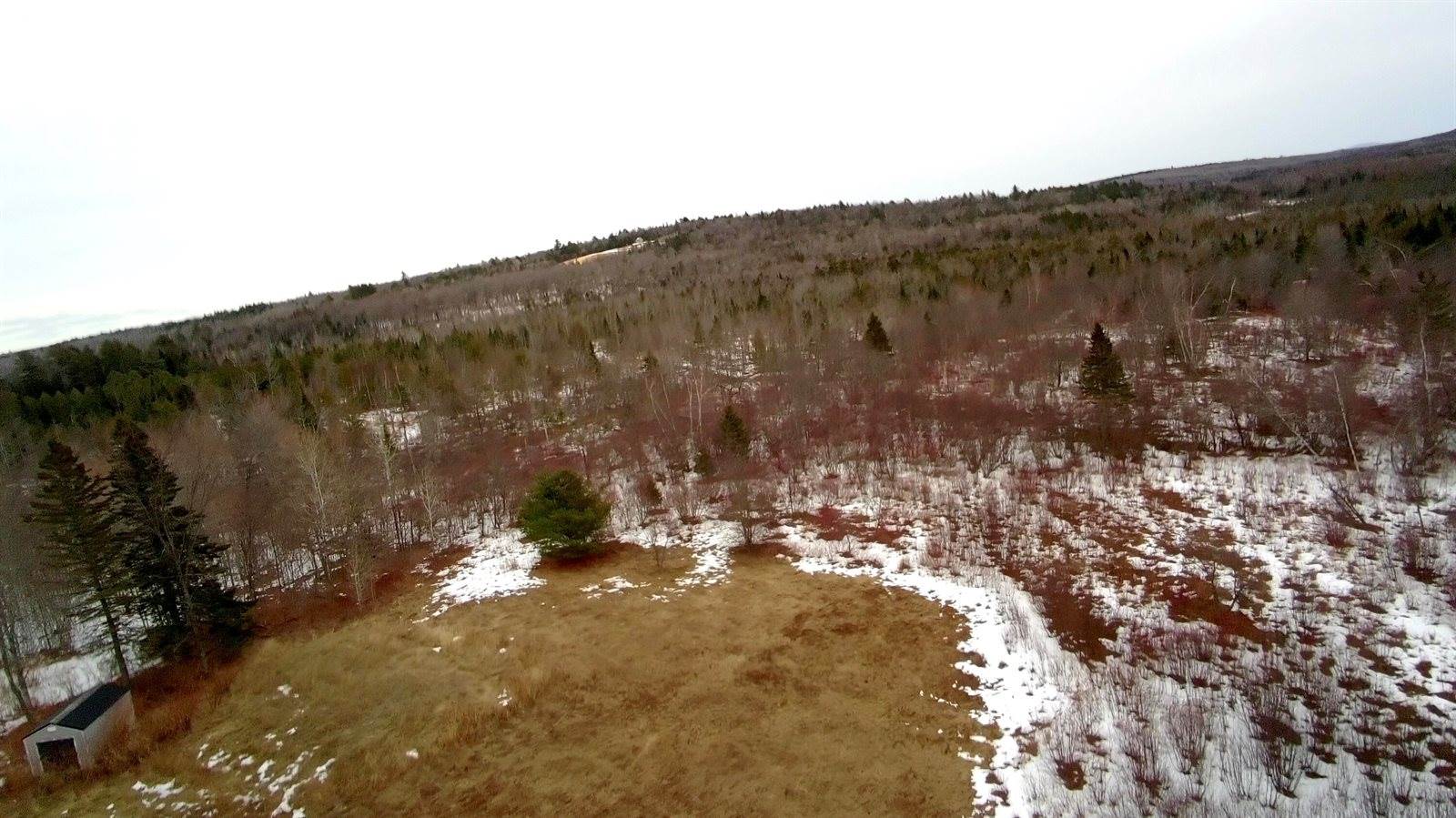 1354 Maine 150, Parkman, ME 04443