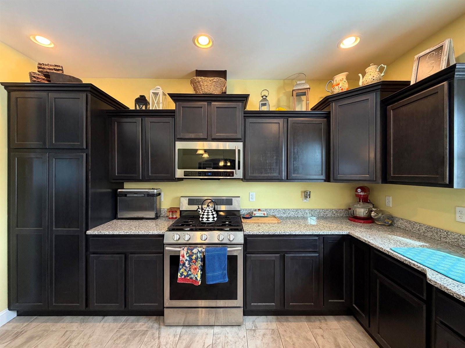 1354 Maine 150, Parkman, ME 04443