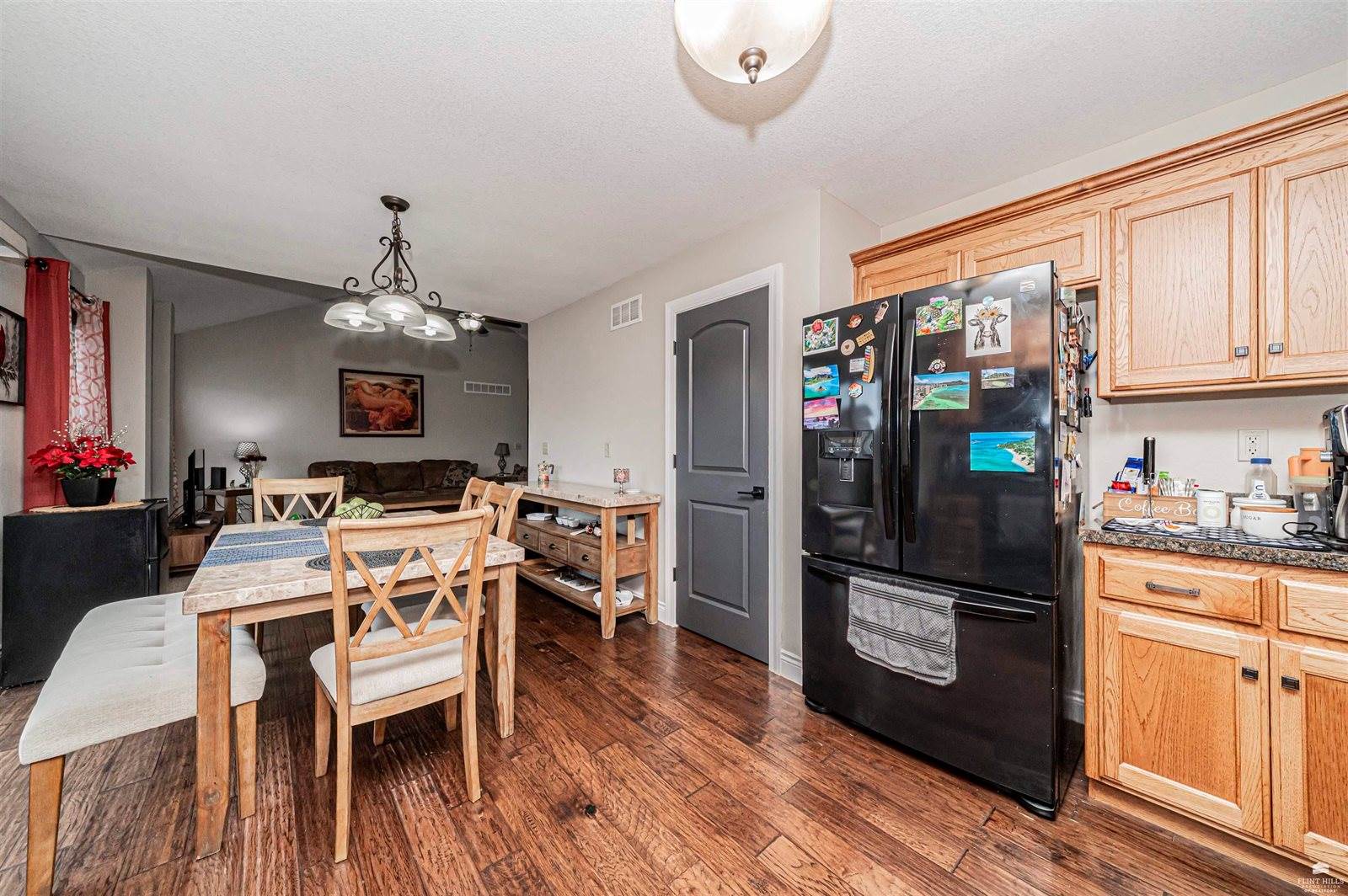 1005 Meadowbrooke Ln, Junction City, KS 66441