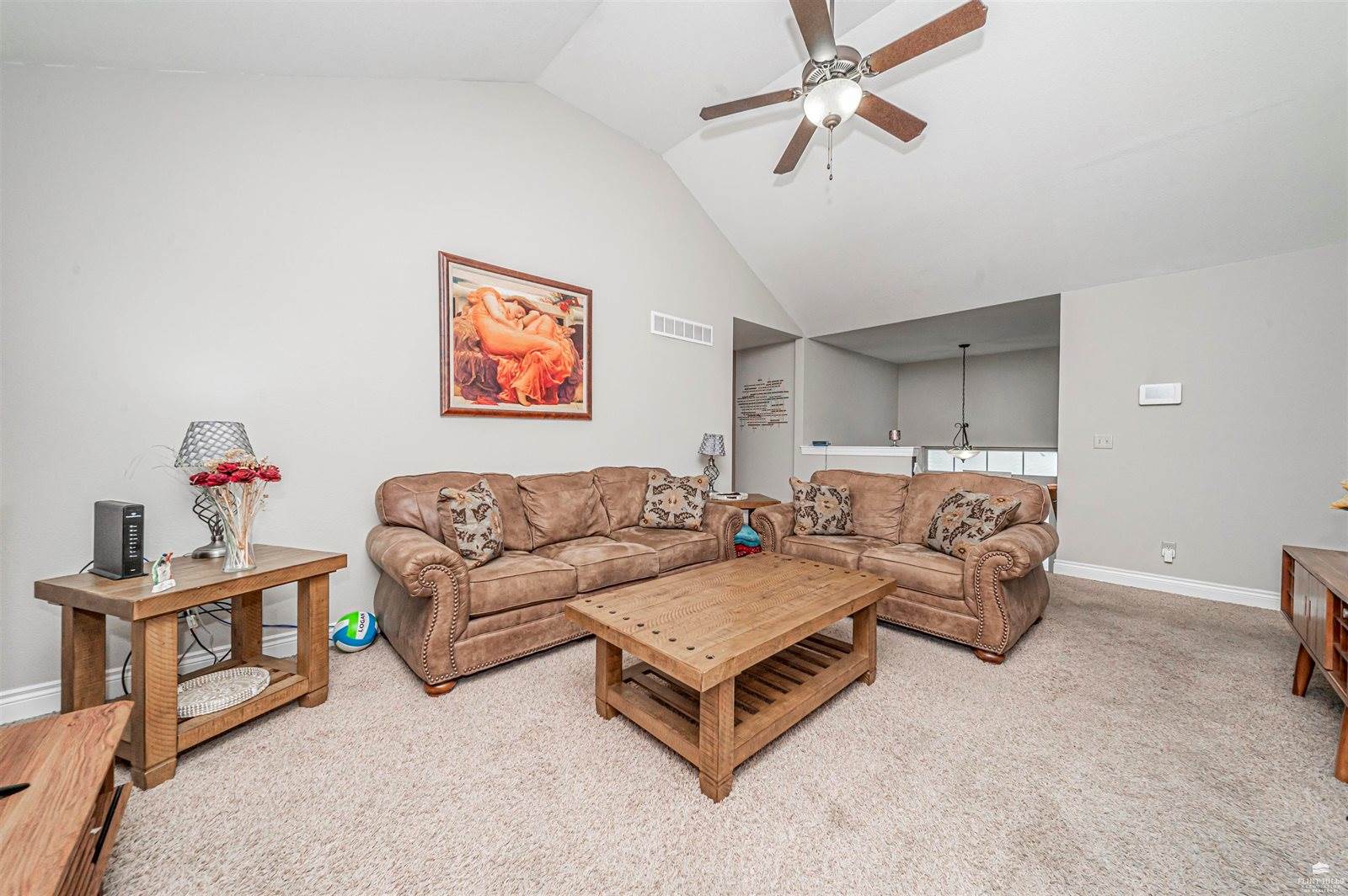 1005 Meadowbrooke Ln, Junction City, KS 66441