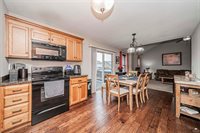 1005 Meadowbrooke Ln, Junction City, KS 66441