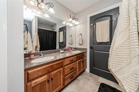 1005 Meadowbrooke Ln, Junction City, KS 66441