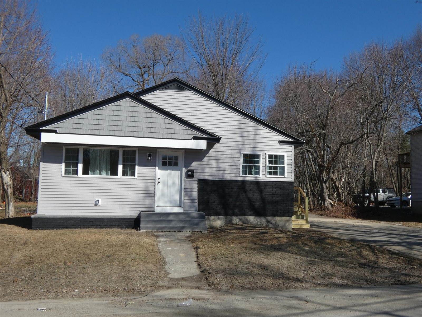 28.5 Elm Street, Fairfield, ME 04937