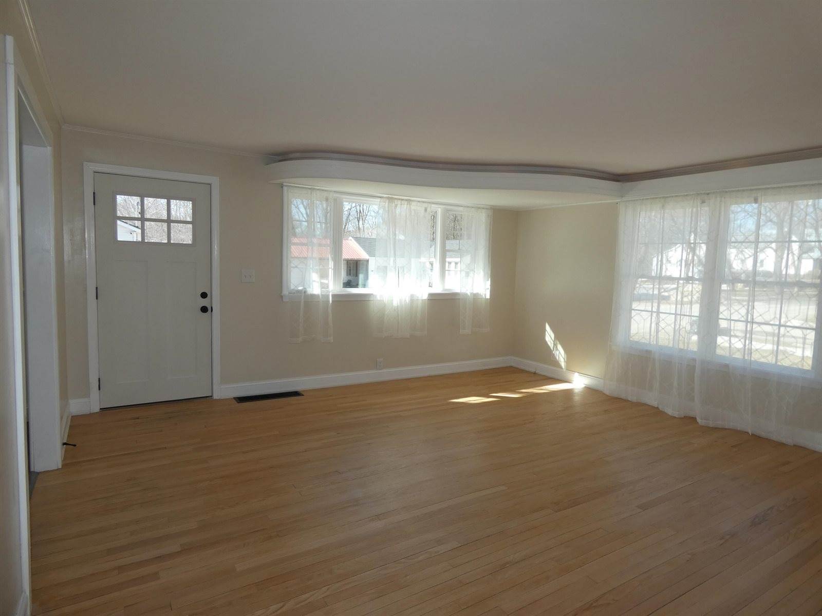 28.5 Elm Street, Fairfield, ME 04937