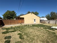 711 South 3rd St, Lamar, CO 81052