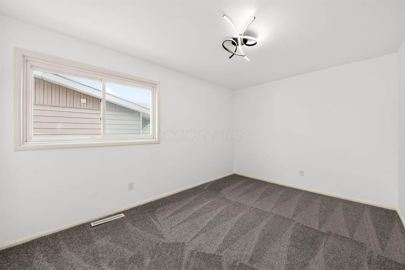 4743 Stiles Avenue, Columbus, OH 43228