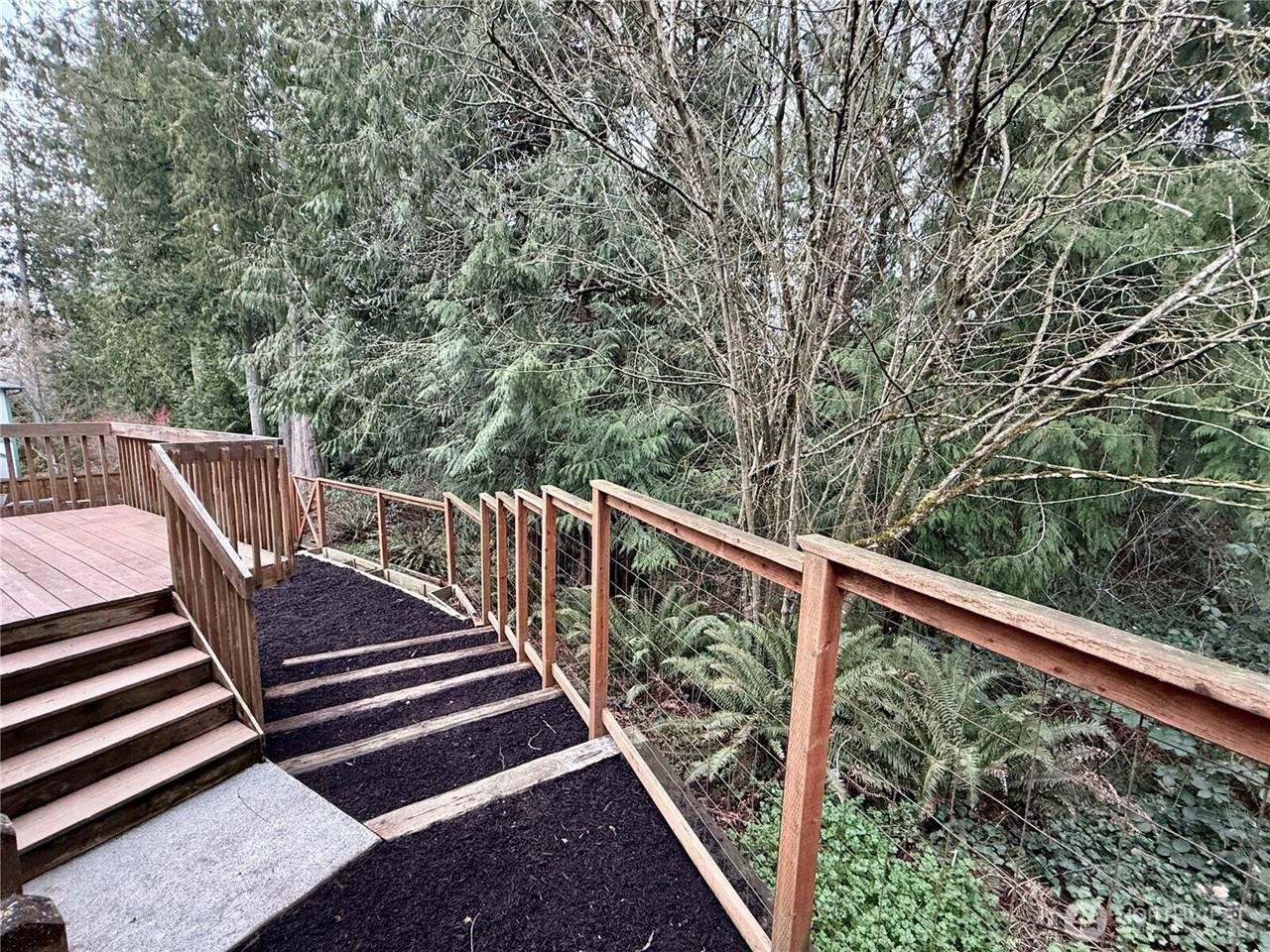 1200 North 12th Place, Mount Vernon, WA 98273