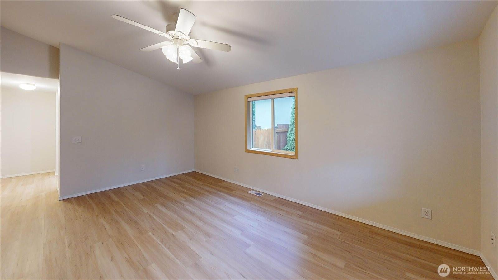 1200 North 12th Place, Mount Vernon, WA 98273