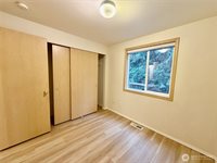 1200 North 12th Place, Mount Vernon, WA 98273