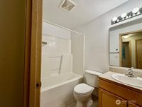 1200 North 12th Place, Mount Vernon, WA 98273