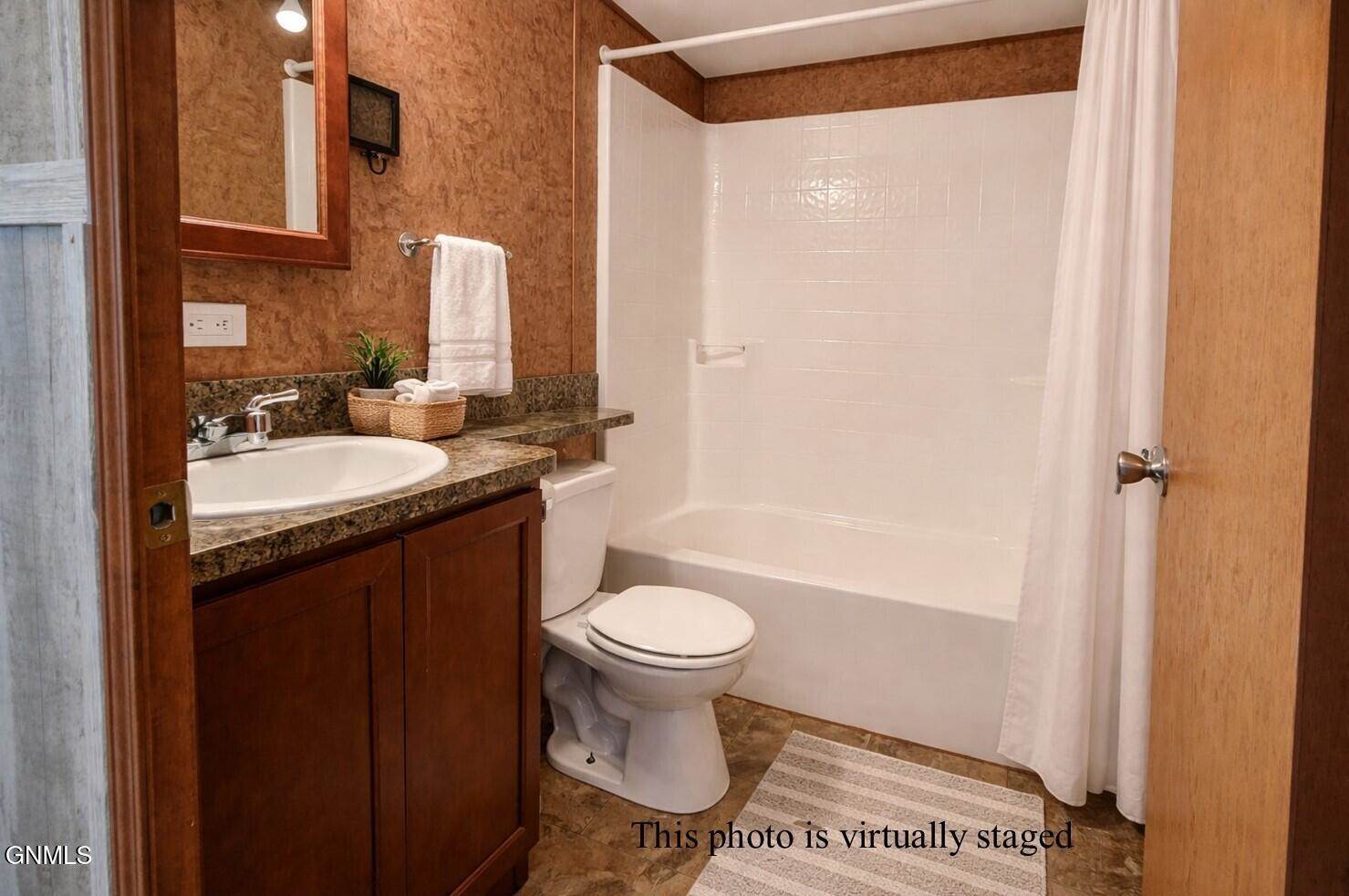 4005 19th Street NE, Bismarck, ND 58503