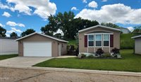 4005 19th Street NE, Bismarck, ND 58503