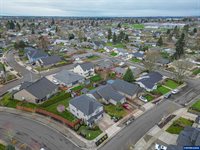 3094 Brookside Av, Albany, OR 97322