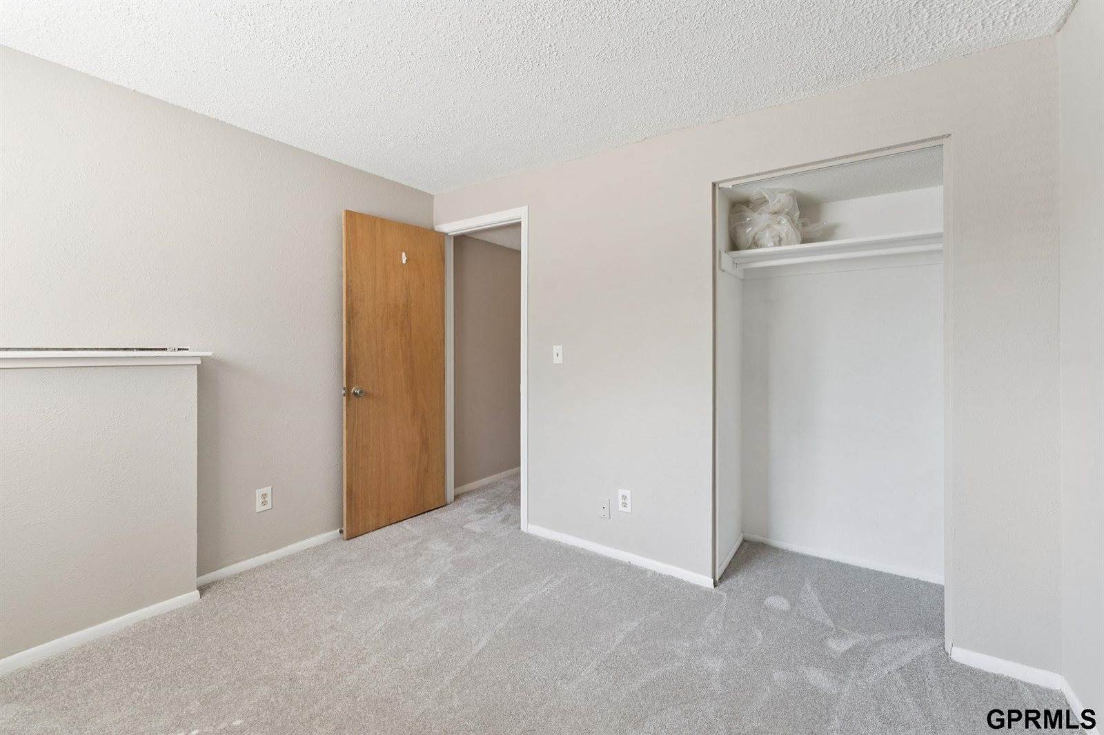 7168 North 78 Court, Omaha, NE 68122