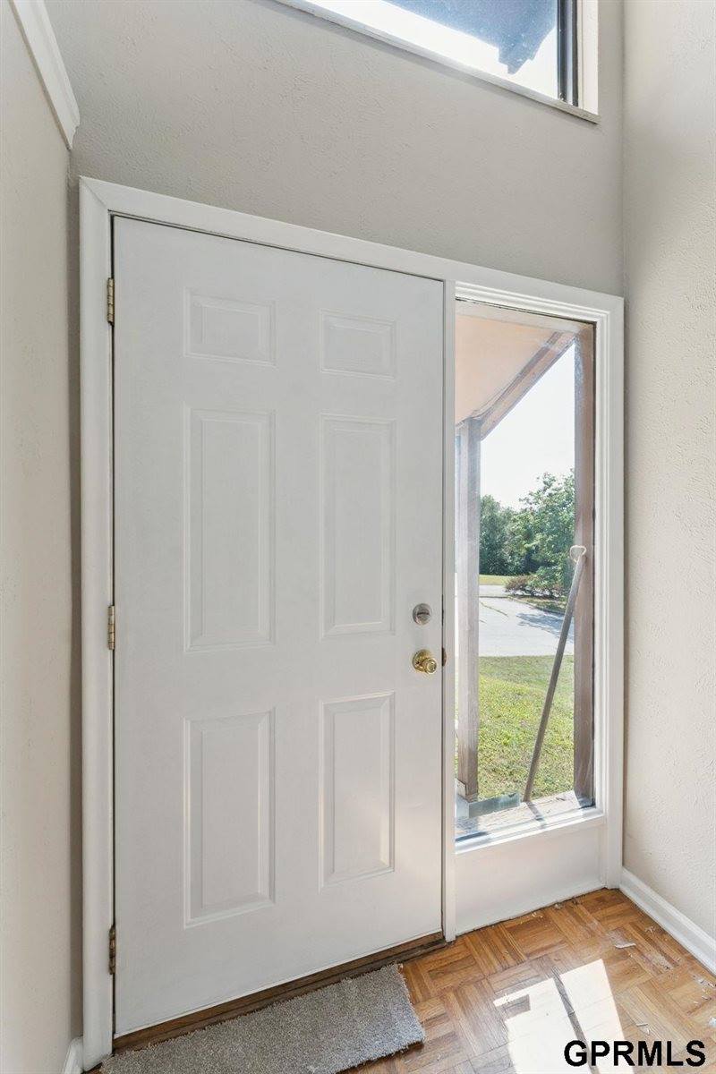 7168 North 78 Court, Omaha, NE 68122