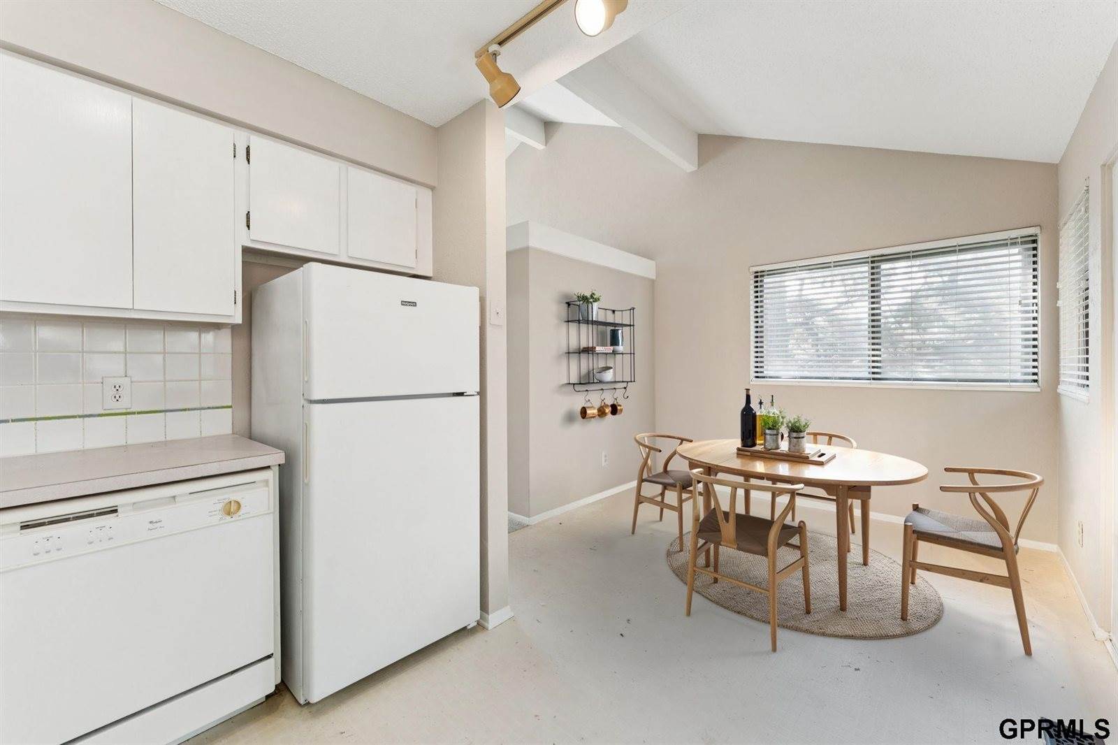 7168 North 78 Court, Omaha, NE 68122