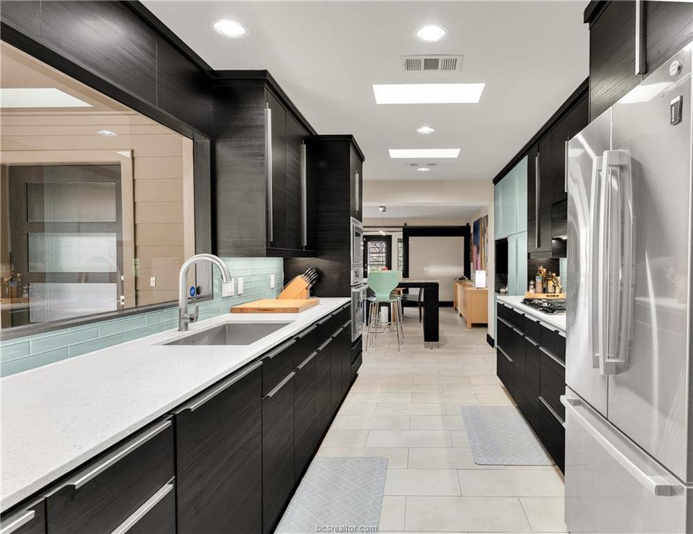 24 Forest Drive, College Station, TX 77840