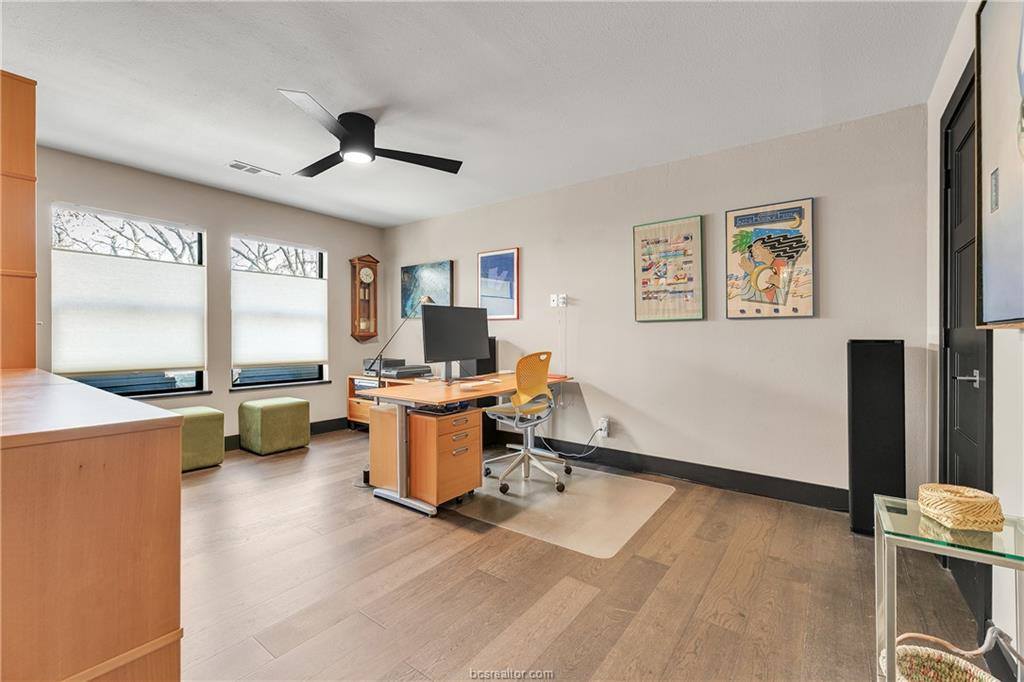 24 Forest Drive, College Station, TX 77840