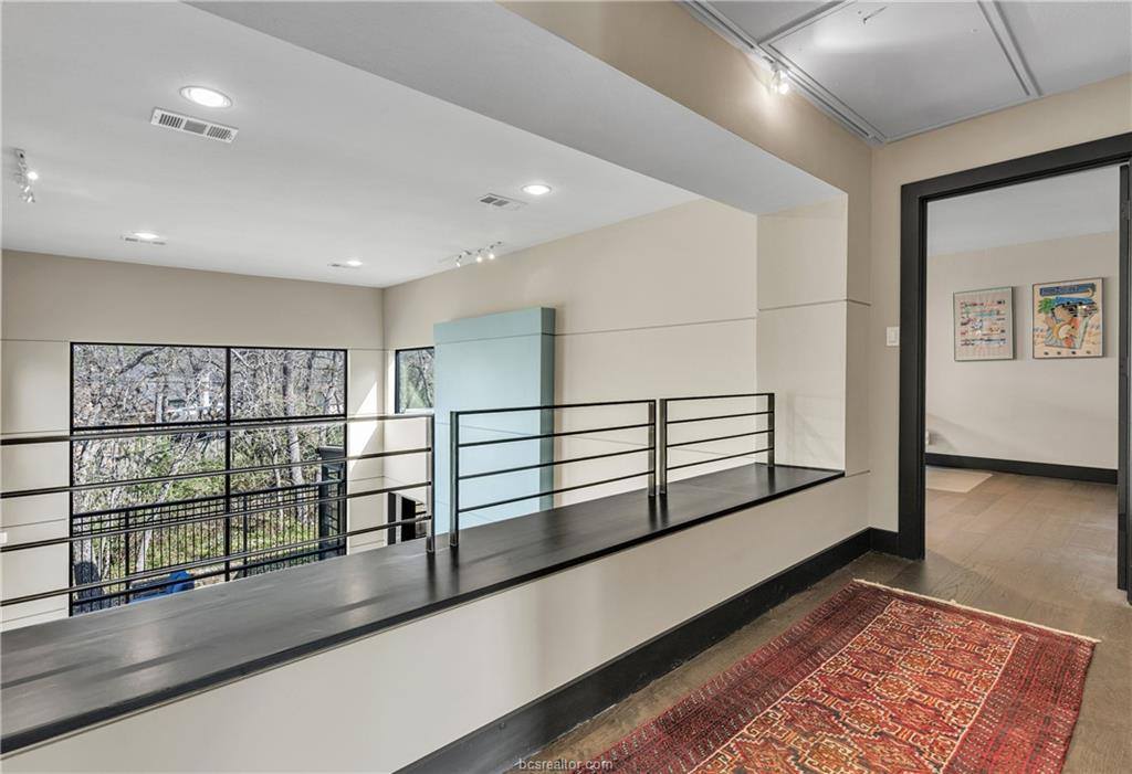 24 Forest Drive, College Station, TX 77840