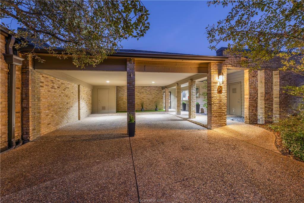 24 Forest Drive, College Station, TX 77840