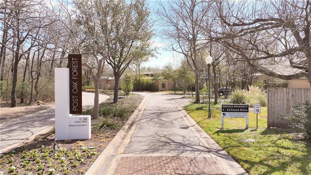 24 Forest Drive, College Station, TX 77840