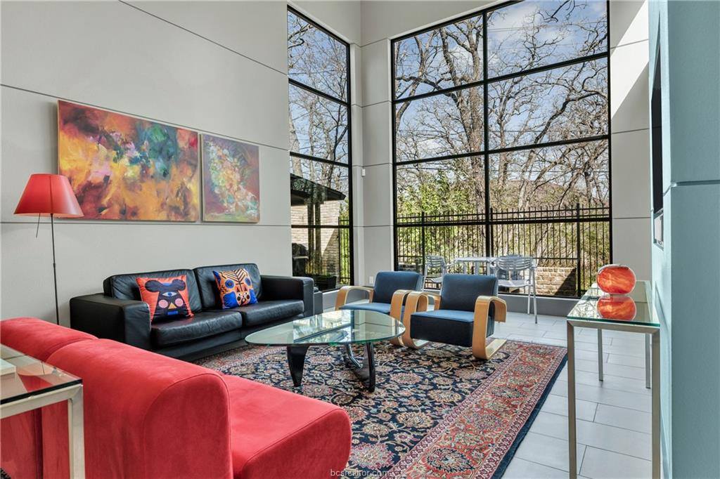 24 Forest Drive, College Station, TX 77840