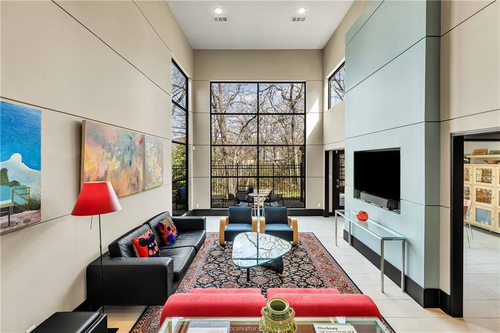 24 Forest Drive, College Station, TX 77840