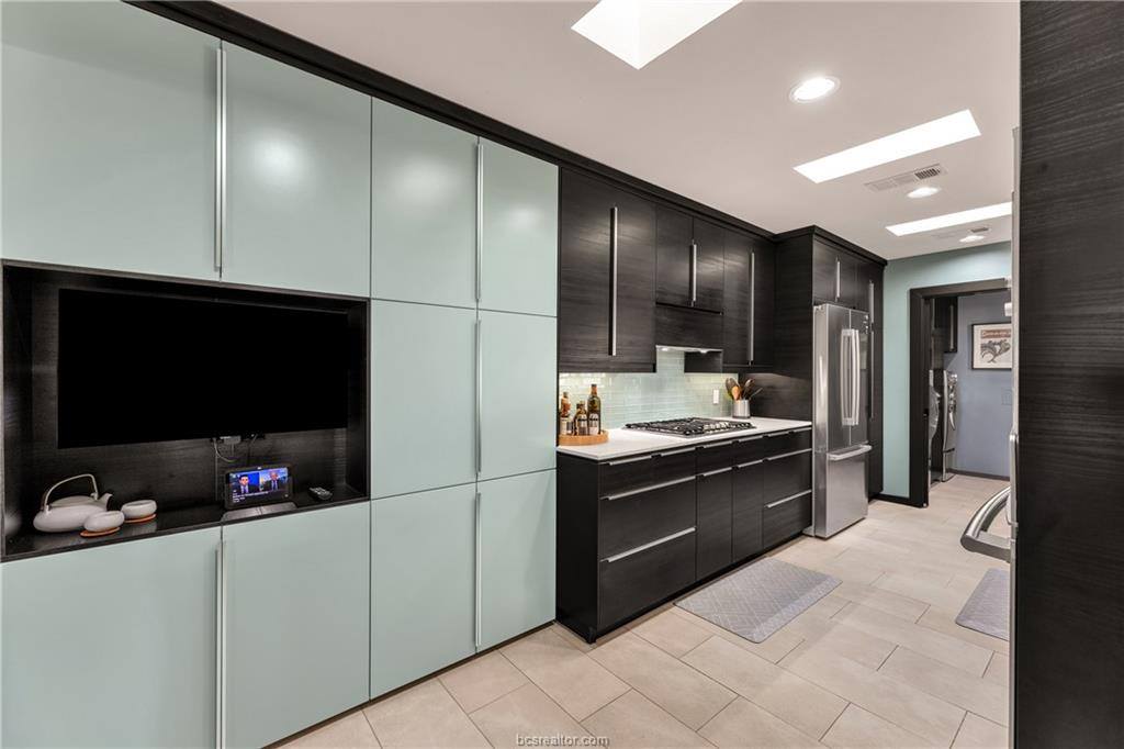 24 Forest Drive, College Station, TX 77840