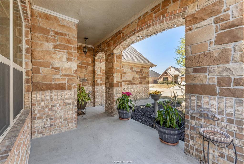 2511 Kimbolton Drive, College Station, TX 77845
