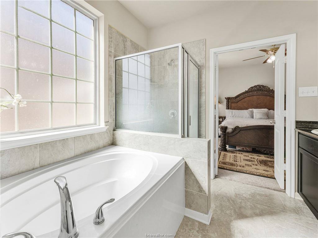 2511 Kimbolton Drive, College Station, TX 77845