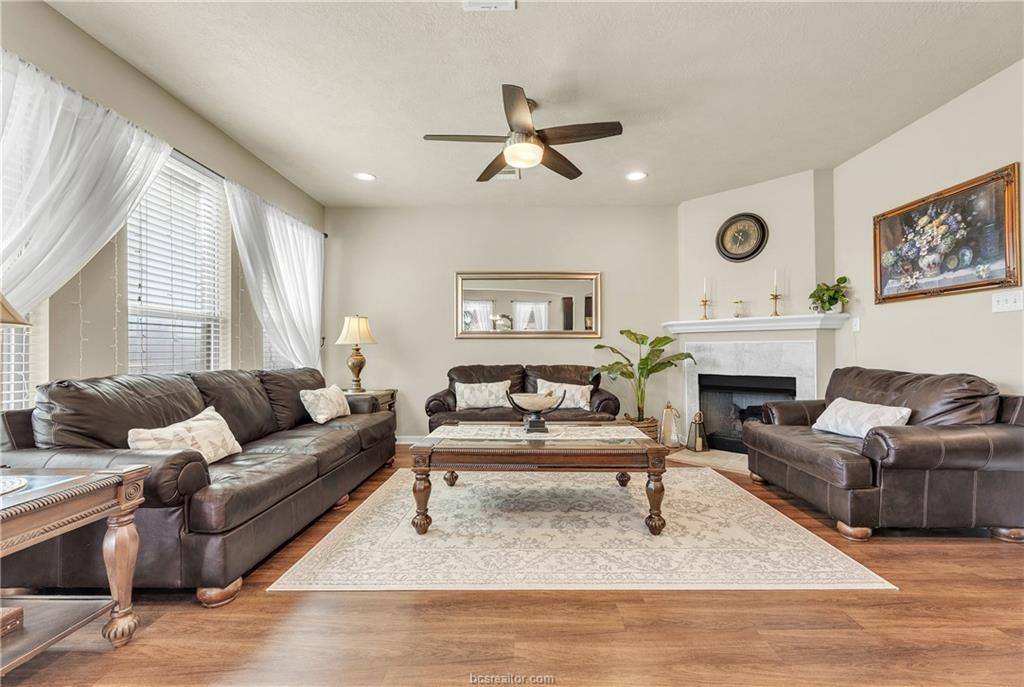 2511 Kimbolton Drive, College Station, TX 77845