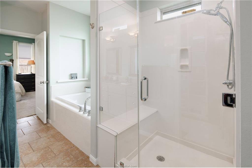 4121 Shallow Creek Loop, College Station, TX 77845