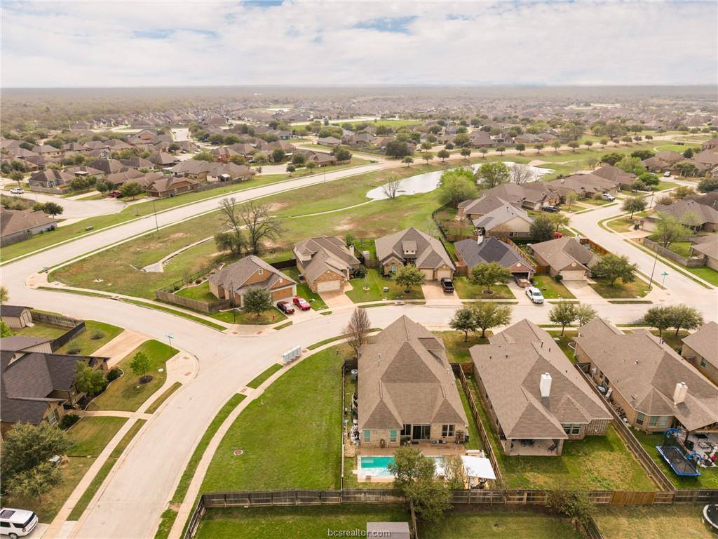 4121 Shallow Creek Loop, College Station, TX 77845