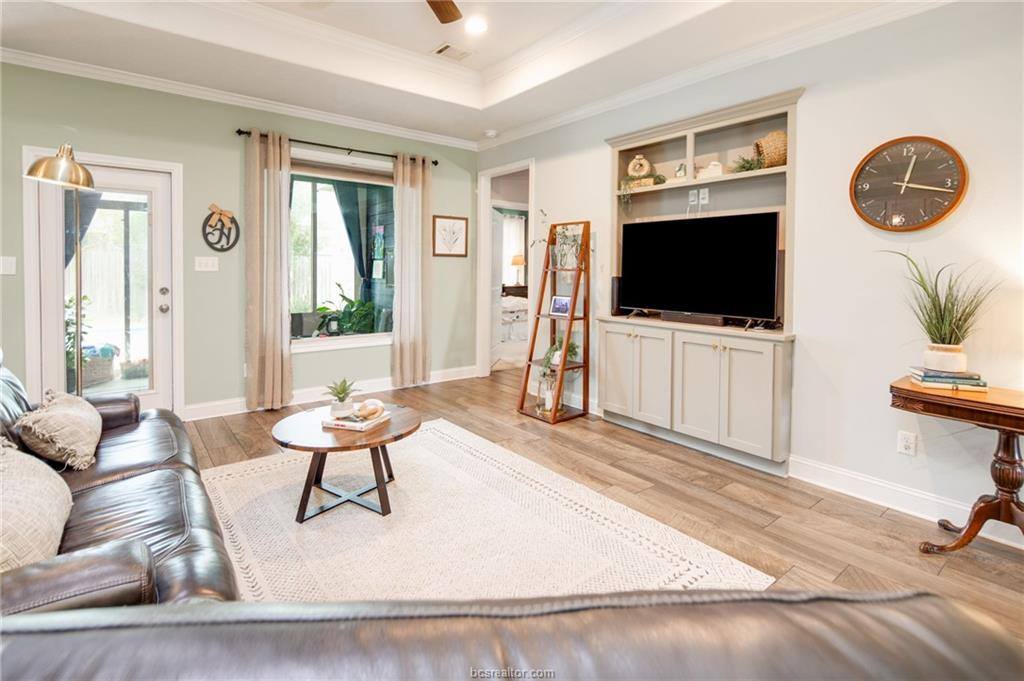 4121 Shallow Creek Loop, College Station, TX 77845