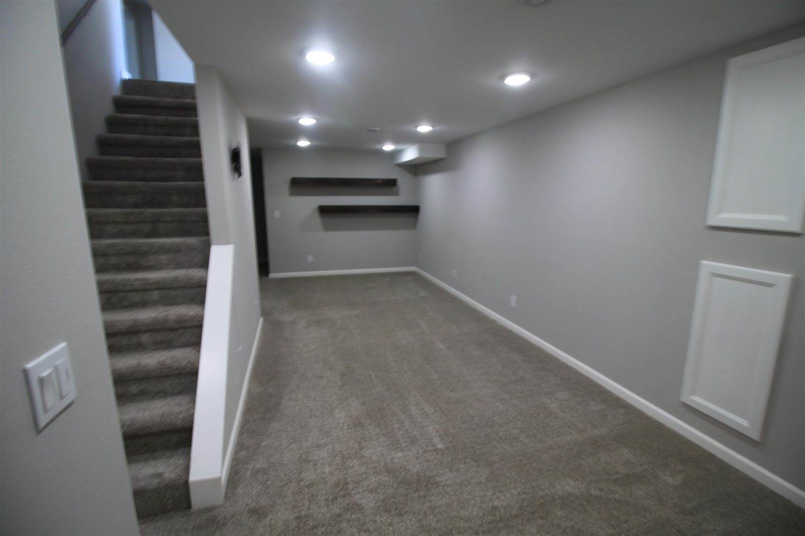 1114 4th St NE, Minot, ND 58703