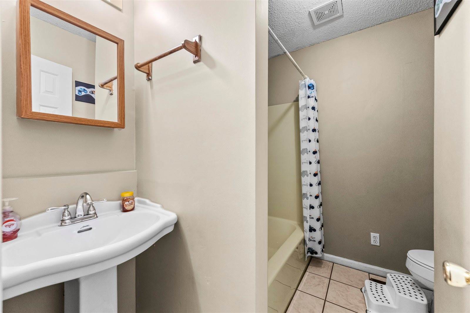 55 Co Rd 393, Cullman, AL 35057