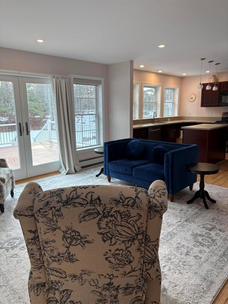 35 Deerfield Drive, Brunswick, ME 04011