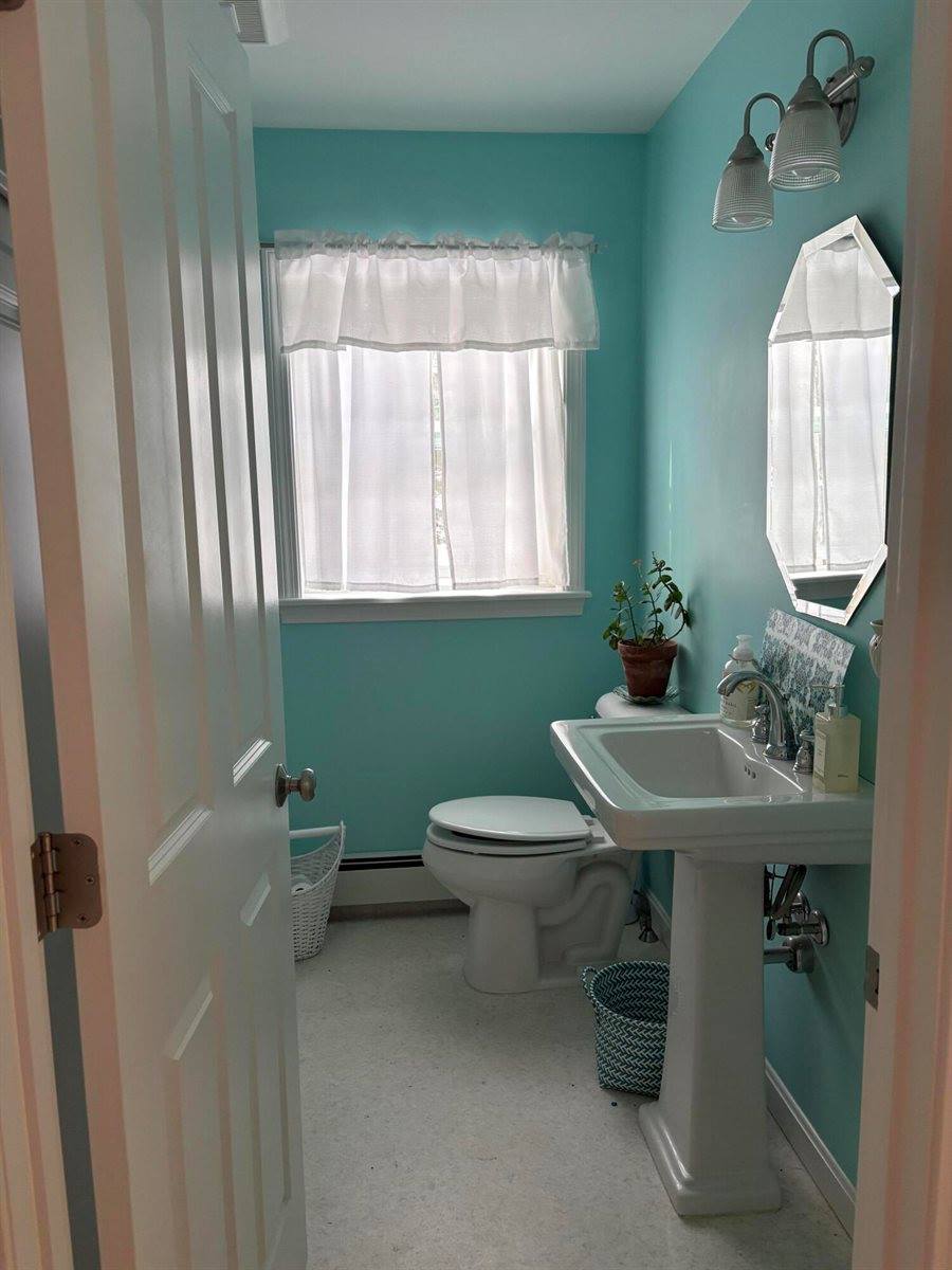 35 Deerfield Drive, Brunswick, ME 04011