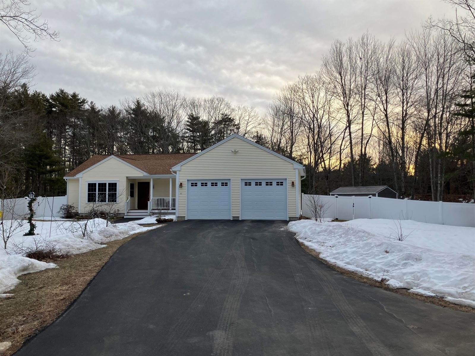 35 Deerfield Drive, Brunswick, ME 04011