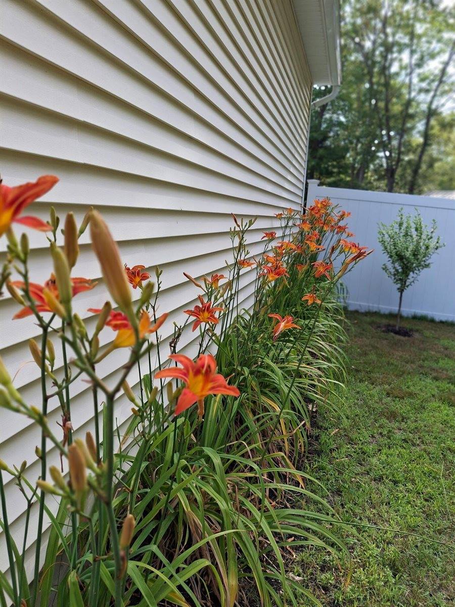 35 Deerfield Drive, Brunswick, ME 04011