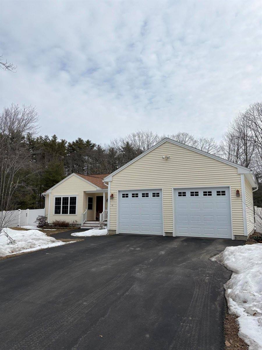 35 Deerfield Drive, Brunswick, ME 04011
