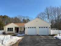 35 Deerfield Drive, Brunswick, ME 04011