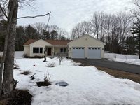 35 Deerfield Drive, Brunswick, ME 04011
