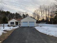 35 Deerfield Drive, Brunswick, ME 04011