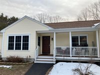 35 Deerfield Drive, Brunswick, ME 04011