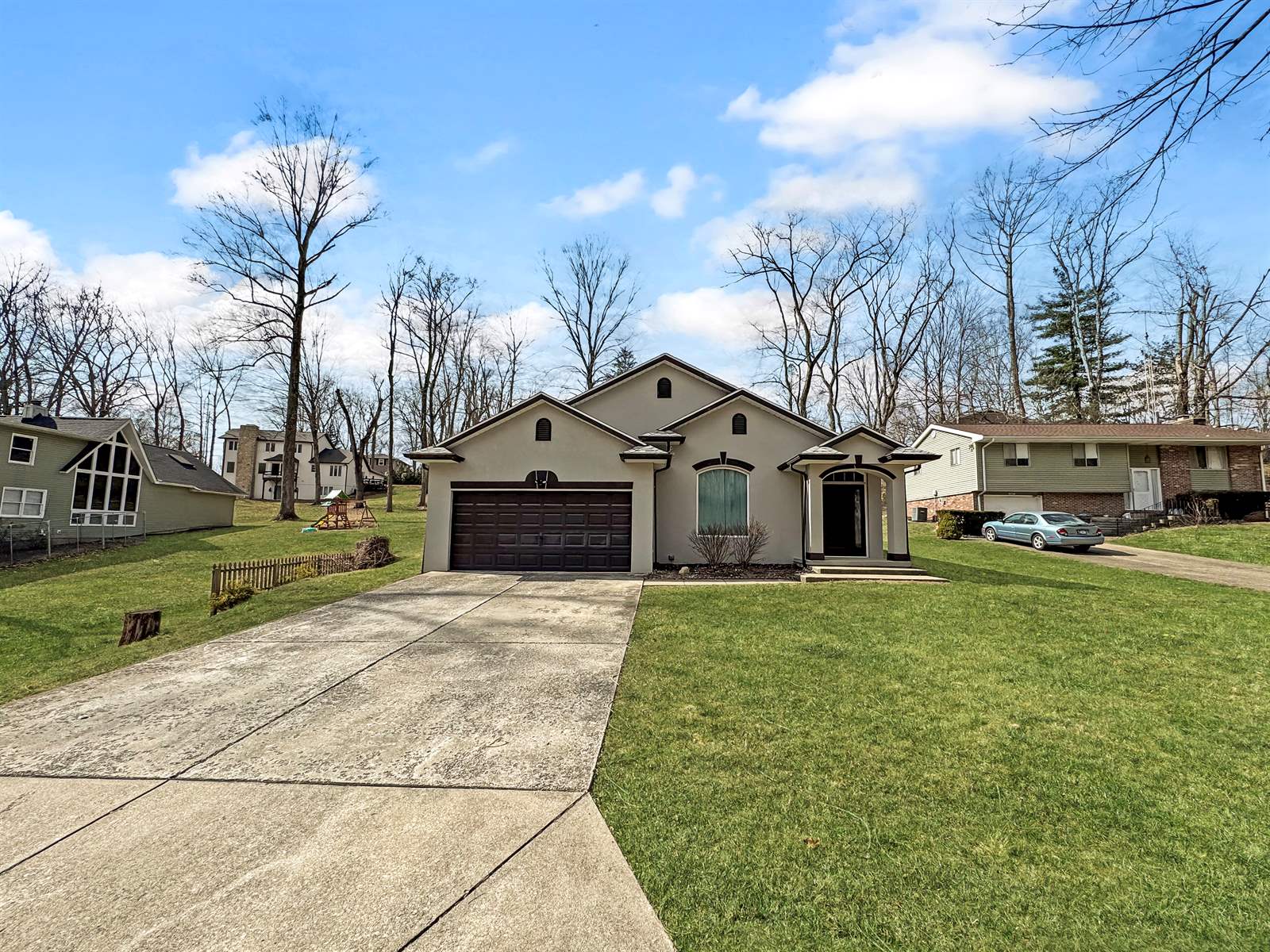 411 Edgemoor, Terre Haute, IN 47802