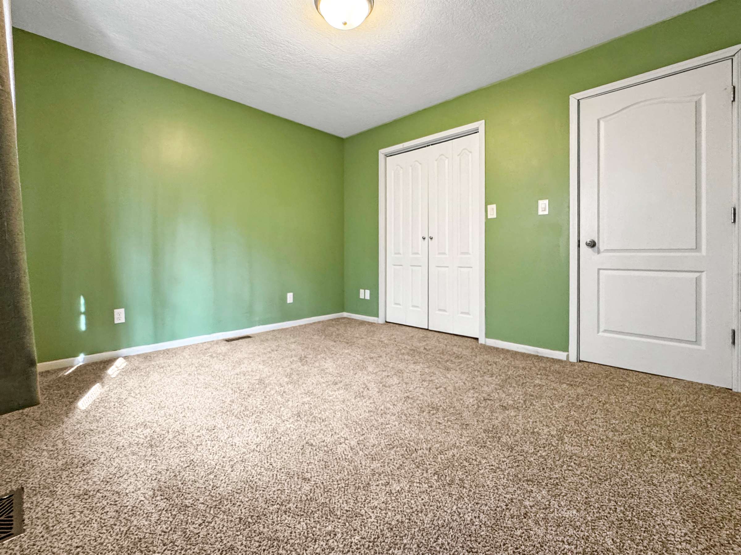 411 Edgemoor, Terre Haute, IN 47802