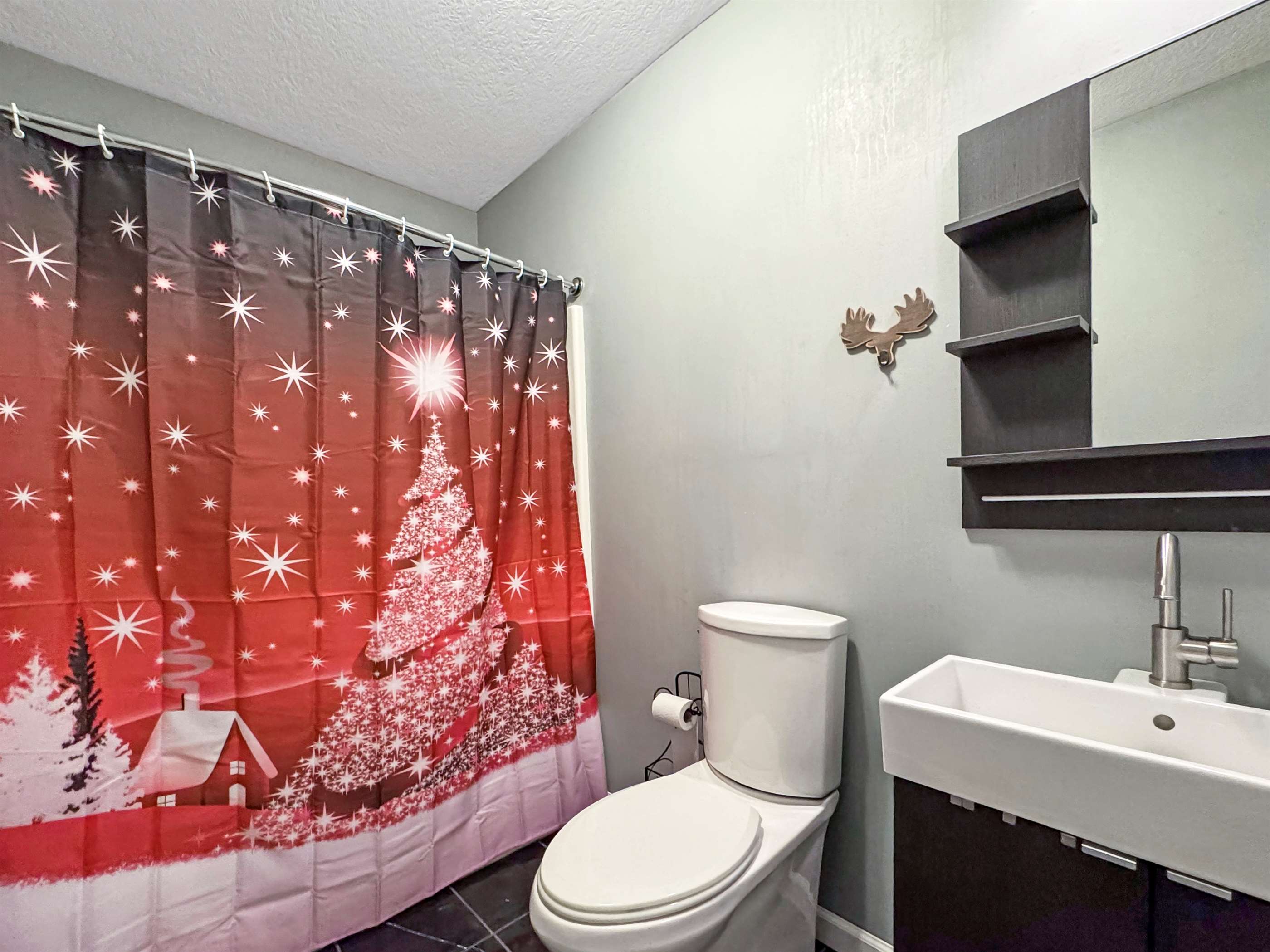 411 Edgemoor, Terre Haute, IN 47802