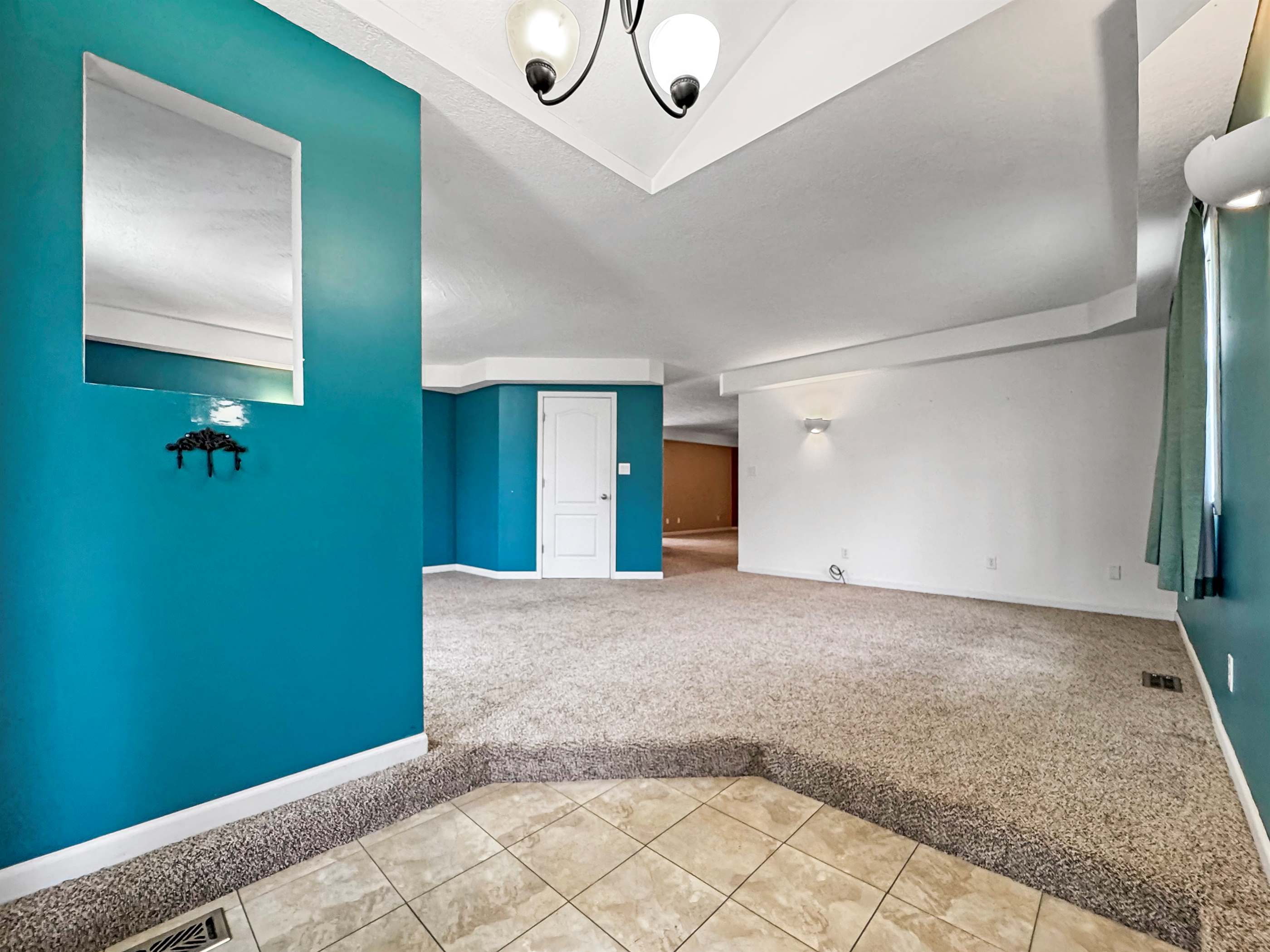 411 Edgemoor, Terre Haute, IN 47802